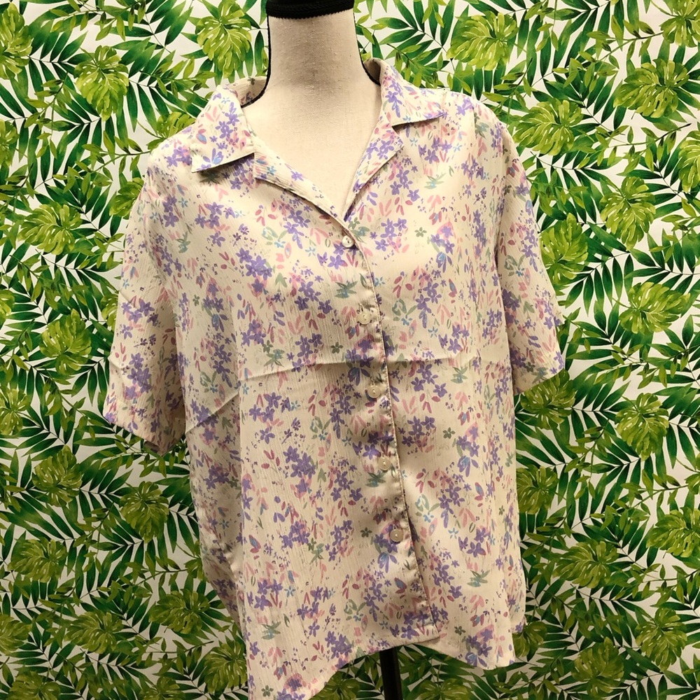 Women’s Button Up
